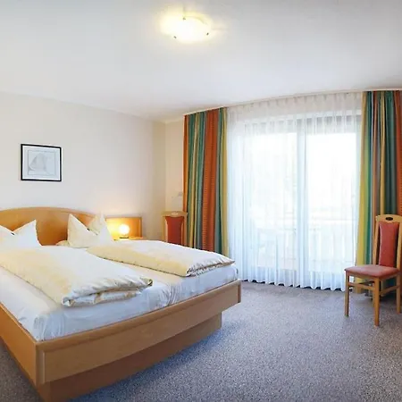 Im Gewoelbe Couette-café 4*