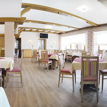 Im Gewoelbe Couette-café